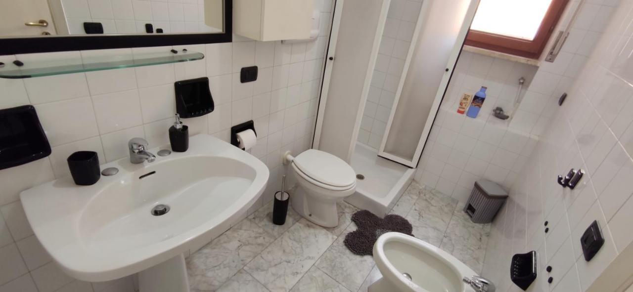 Family And Friends House Appartement Lecce Buitenkant foto